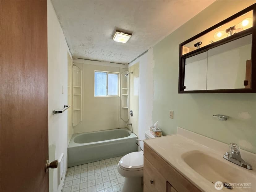 Property photo for 11003 Sw Cove Road, Vashon photo 7