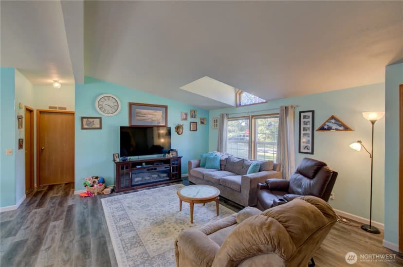 Property photo for 1510 144th Lane, Long Beach photo 8