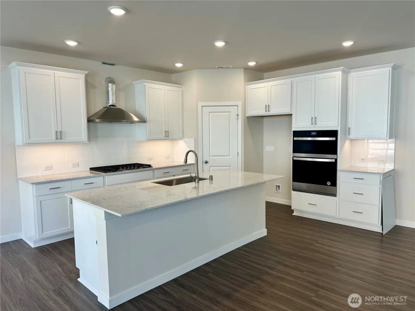 Property photo for 17602 Ne Midnight Sun Loop, Poulsbo photo 6