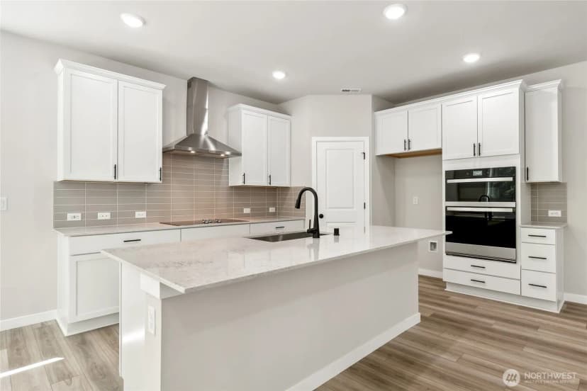 Property photo for 17602 Ne Midnight Sun Loop, Poulsbo photo 12