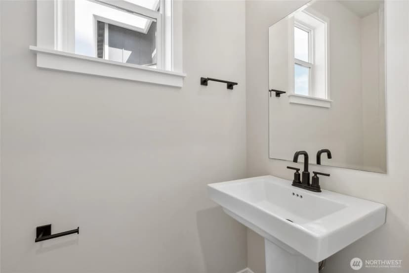 Property photo for 17602 Ne Midnight Sun Loop, Poulsbo photo 15