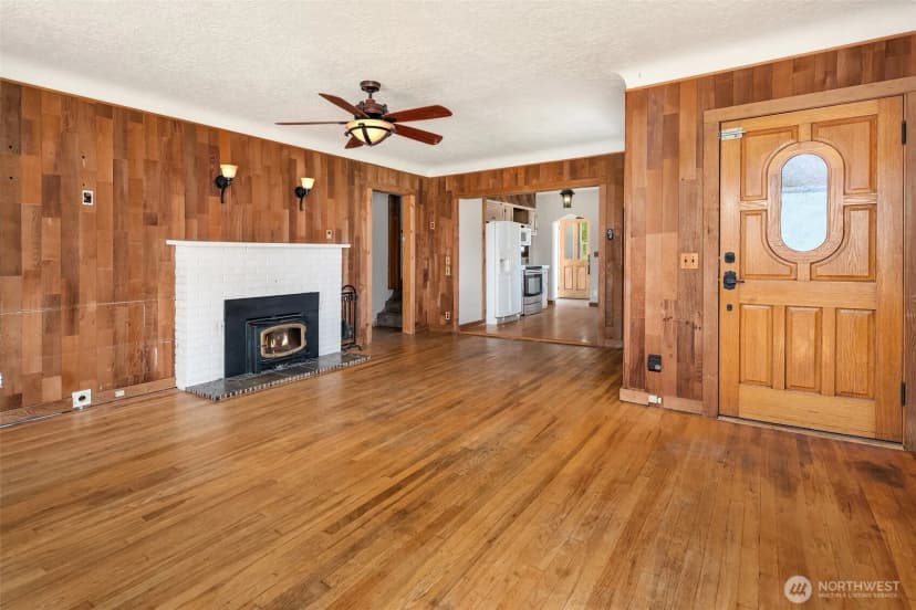 Property photo for 25443 Pioneer Way Nw, Poulsbo photo 25