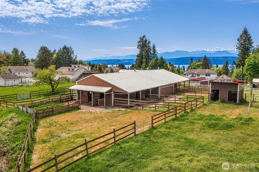 Property photo for 25443 Pioneer Way Nw, Poulsbo photo 10