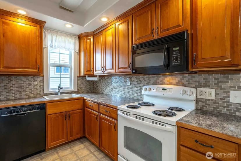 Property photo for 116 E 4th Street, Centralia photo 6