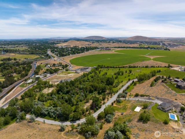 Property photo for 0 Sand Hill Dr, West Richland photo 3
