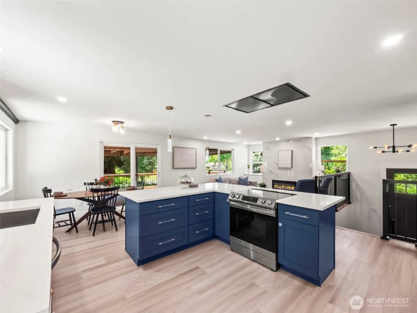 Property photo for 13517 Bingham Avenue E, Tacoma photo 16