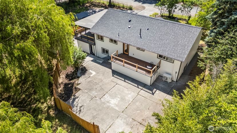 Property photo for 13517 Bingham Avenue E, Tacoma photo 33