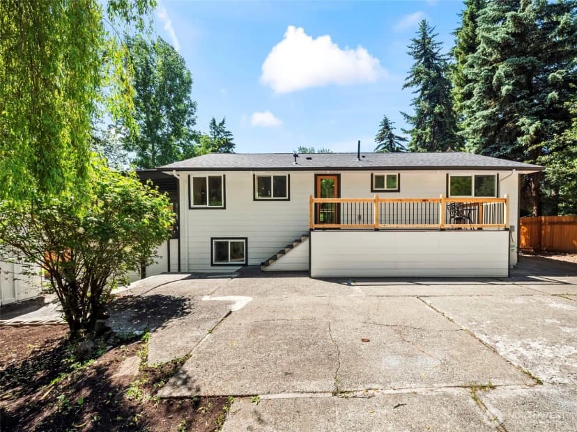 Property photo for 13517 Bingham Avenue E, Tacoma photo 39