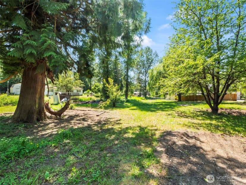 Property photo for 13517 Bingham Avenue E, Tacoma photo 36