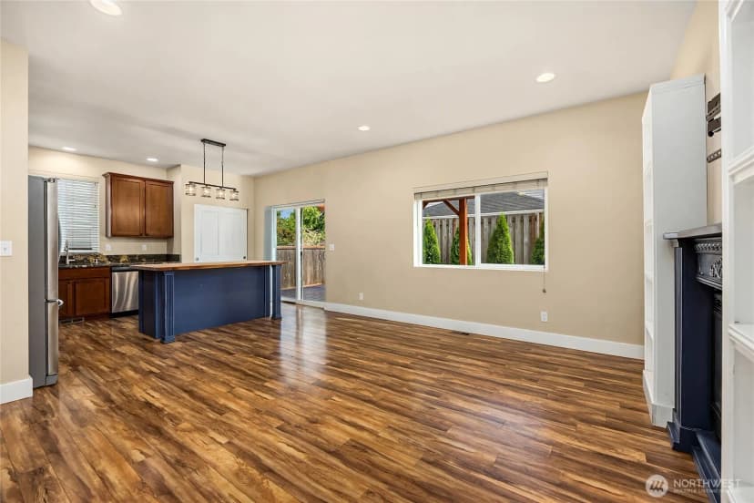 Property photo for 2653 19th Street, Bremerton photo 5