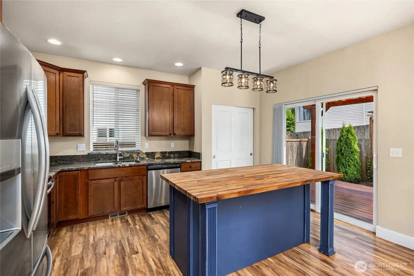 Property photo for 2653 19th Street, Bremerton photo 6