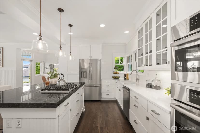 Property photo for 7934 Lake View Lane, Mercer Island photo 13