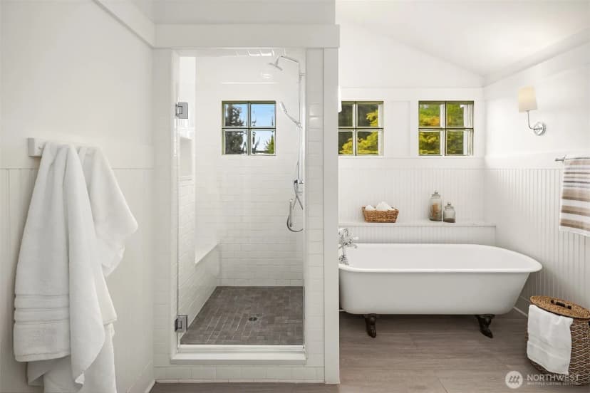 Property photo for 7934 Lake View Lane, Mercer Island photo 28
