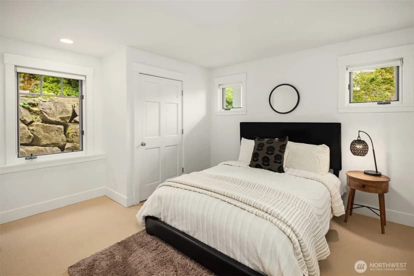 Property photo for 7934 Lake View Lane, Mercer Island photo 22