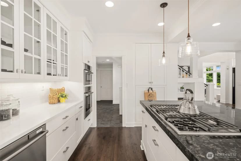 Property photo for 7934 Lake View Lane, Mercer Island photo 14