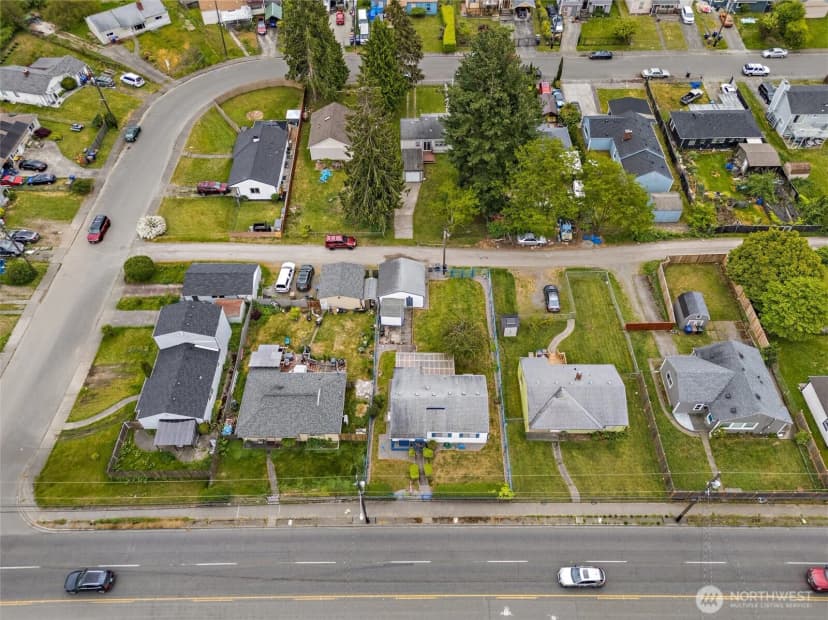 Property photo for 1811 S Sprague Avenue, Tacoma photo 36