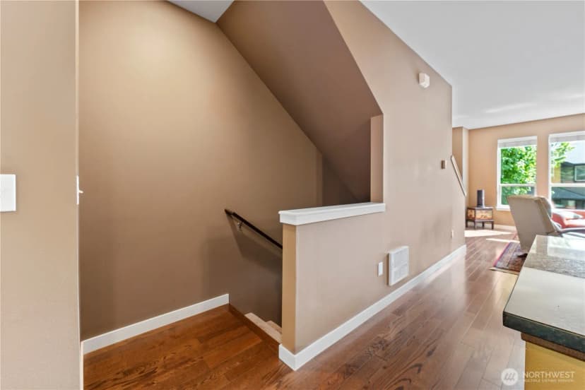 Property photo for 16404 1st Drive Se, Bothell photo 10
