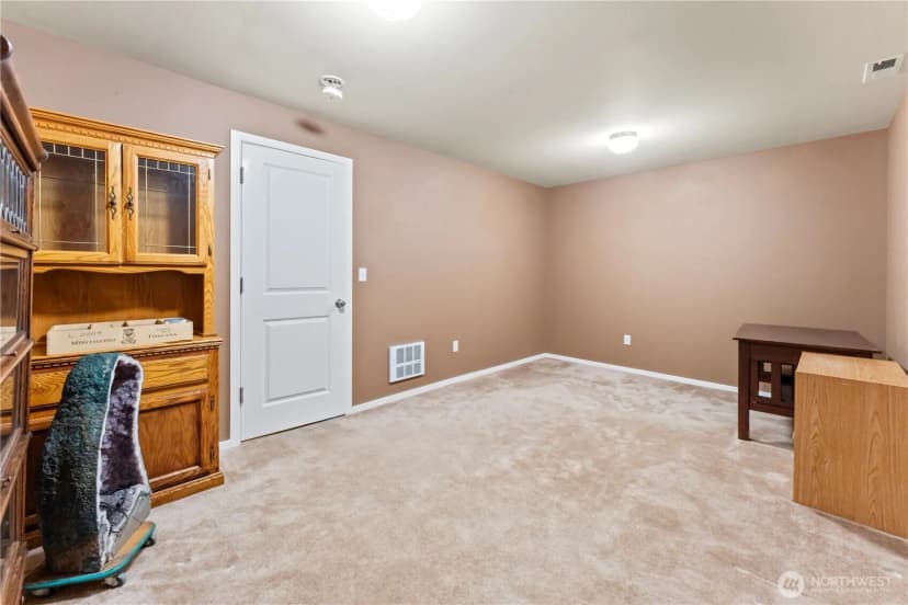 Property photo for 16404 1st Drive Se, Bothell photo 26