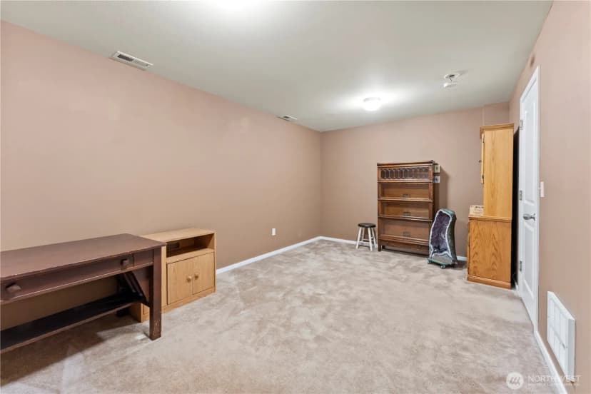 Property photo for 16404 1st Drive Se, Bothell photo 27