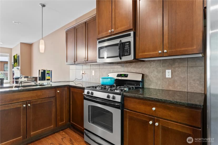 Property photo for 16404 1st Drive Se, Bothell photo 6