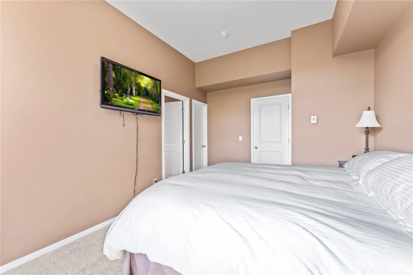 Property photo for 16404 1st Drive Se, Bothell photo 14