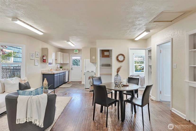 Property photo for 7344 35th Avenue Sw, Seattle photo 8