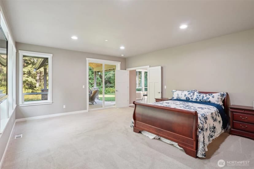 Property photo for 17612 Se 236th Place, Kent photo 14