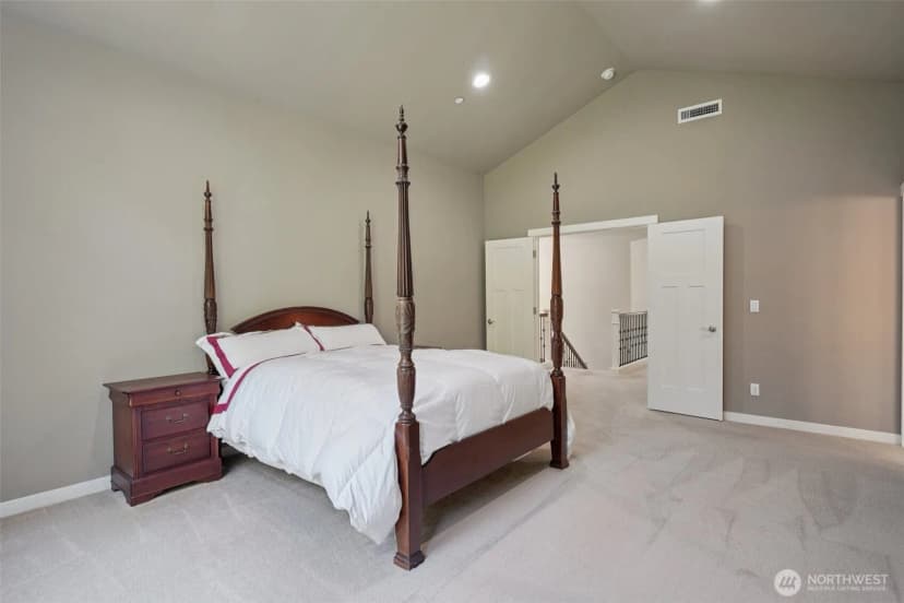 Property photo for 17612 Se 236th Place, Kent photo 22