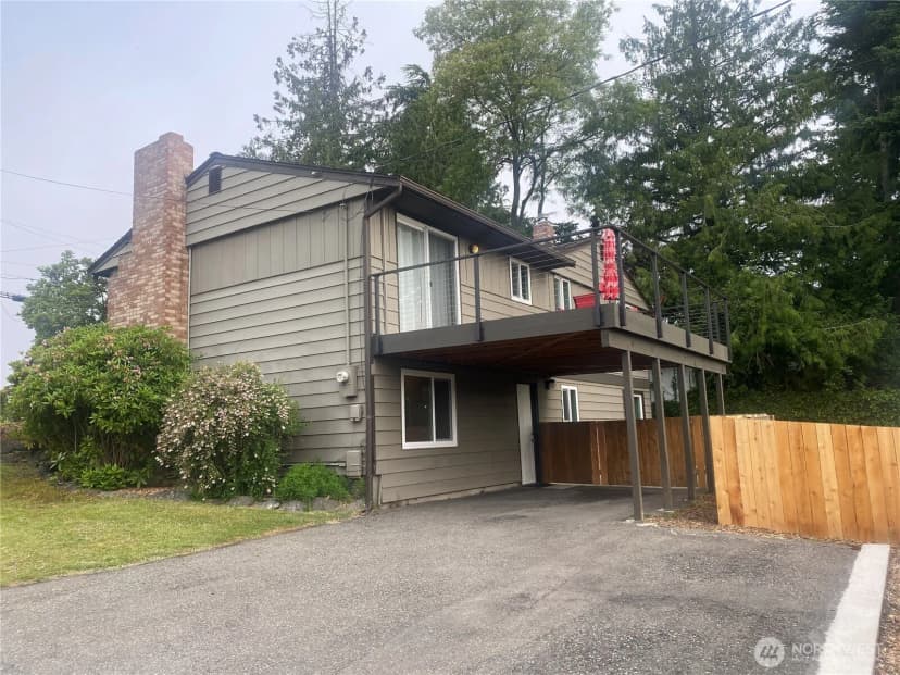 Property photo for 10644 19th Avenue Se, Seattle photo 33