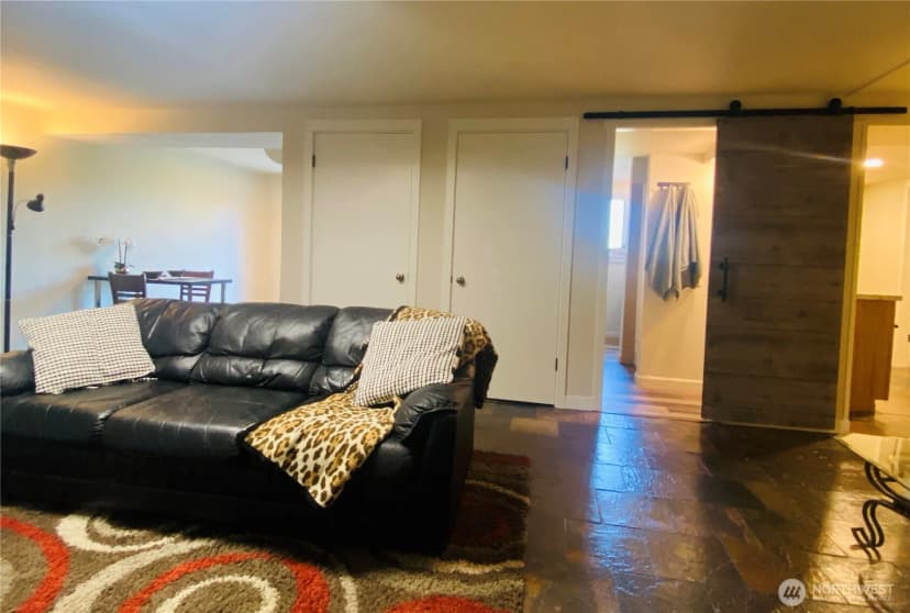 Property photo for 10644 19th Avenue Se, Seattle photo 24