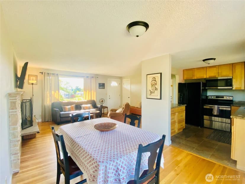 Property photo for 10644 19th Avenue Se, Seattle photo 7