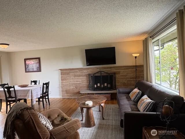 Property photo for 10644 19th Avenue Se, Seattle photo 6