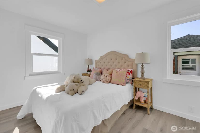 Property photo for 8042 19th Avenue Nw, Seattle photo 15