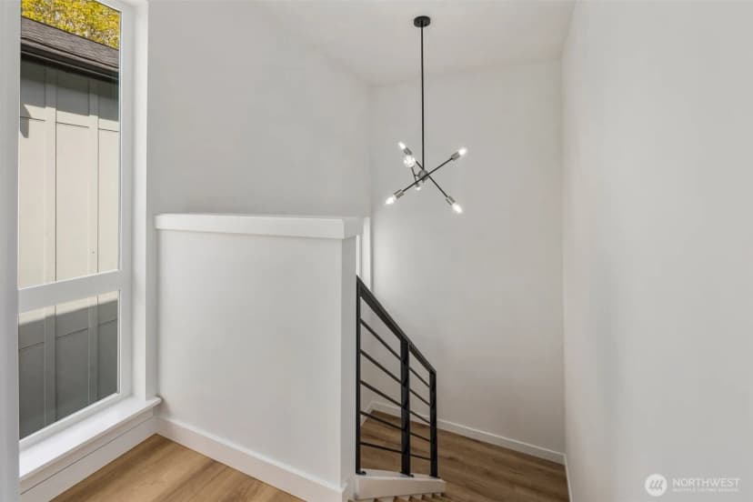 Property photo for 817 C S Rose Street, Seattle photo 6