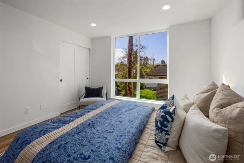 Property photo for 817 C S Rose Street, Seattle photo 15