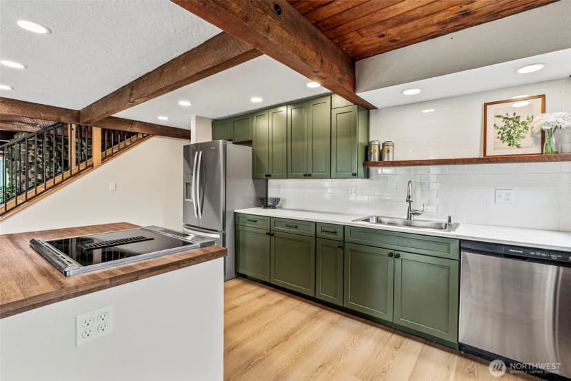 Property photo for 1649 Holcomb Road, Kelso photo 6