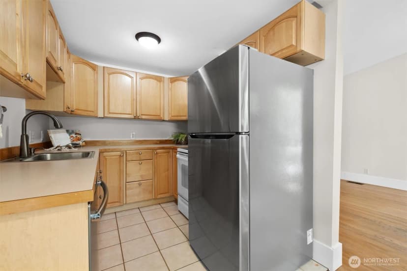 Property photo for 664 W Emerson Street #unit A, Seattle photo 10