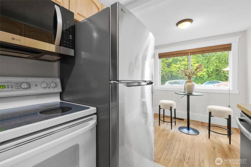 Property photo for 664 W Emerson Street #unit A, Seattle photo 13