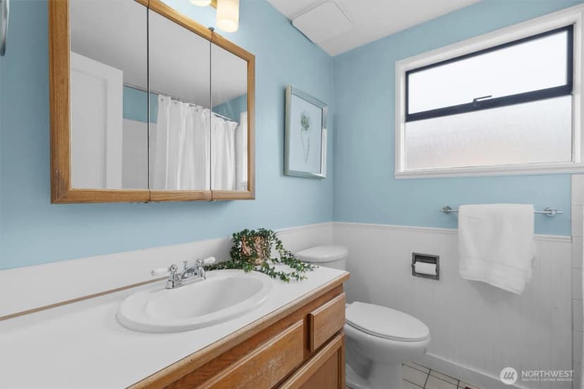 Property photo for 664 W Emerson Street #unit A, Seattle photo 16
