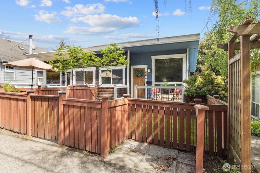 Property photo for 664 W Emerson Street #unit A, Seattle photo 2