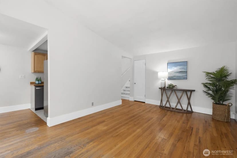Property photo for 664 W Emerson Street #unit A, Seattle photo 8