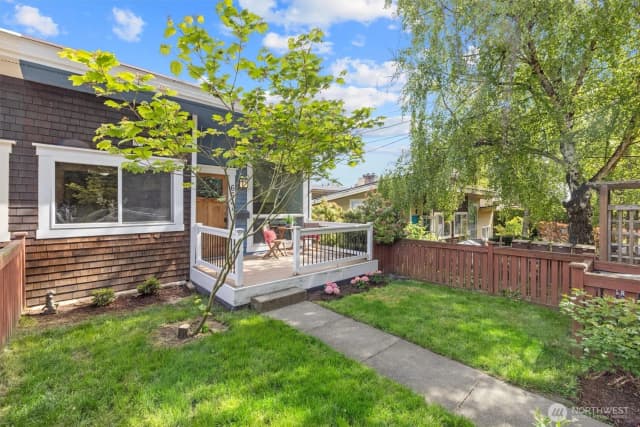 Property photo for 664 W Emerson Street #unit A, Seattle photo 4