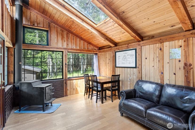Property photo for 35 N Airport Way, Stuart Island photo 8