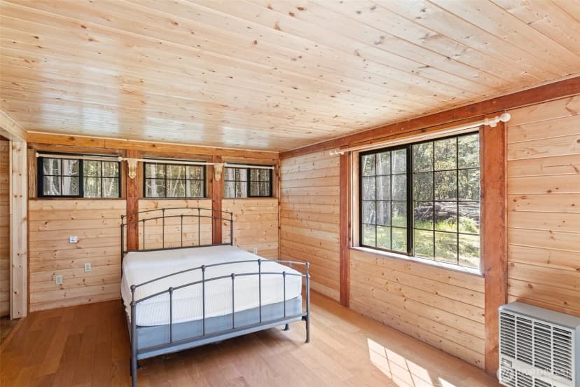 Property photo for 35 N Airport Way, Stuart Island photo 14
