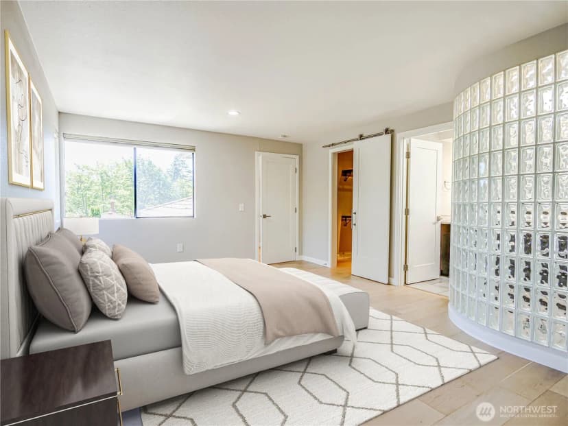Property photo for 4441 53rd Avenue Sw, Seattle photo 20