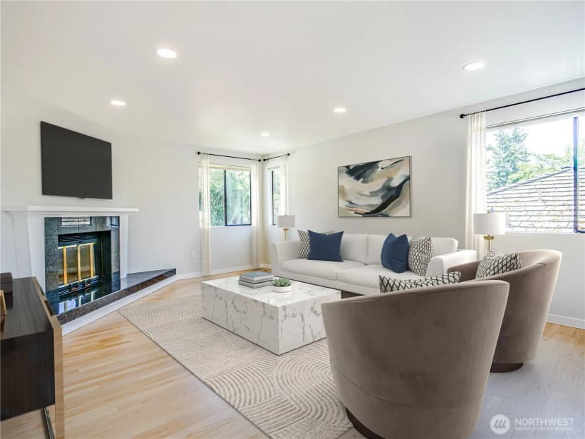 Property photo for 4441 53rd Avenue Sw, Seattle photo 4
