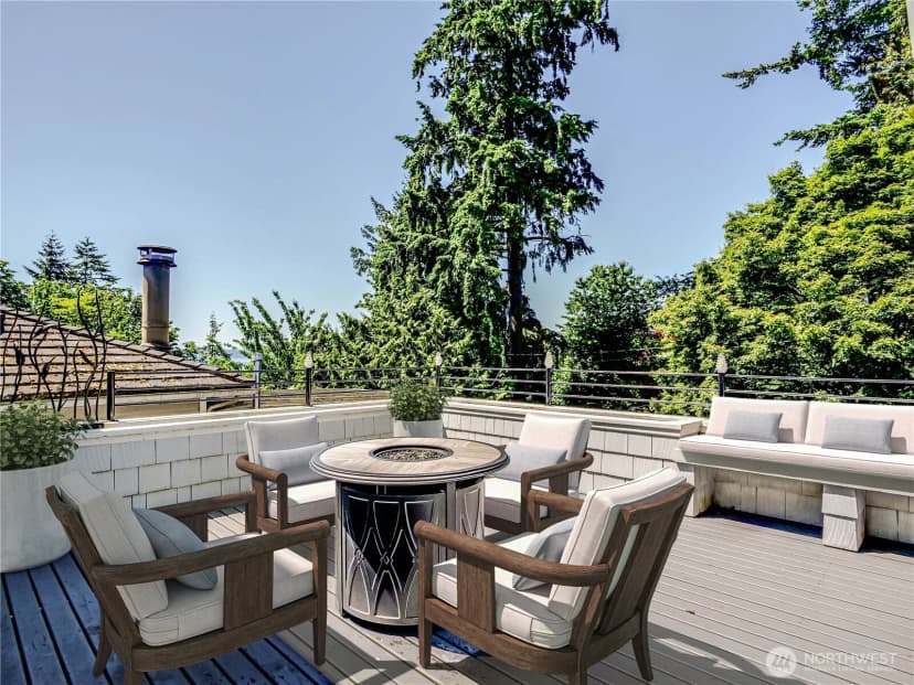 Property photo for 4441 53rd Avenue Sw, Seattle photo 18