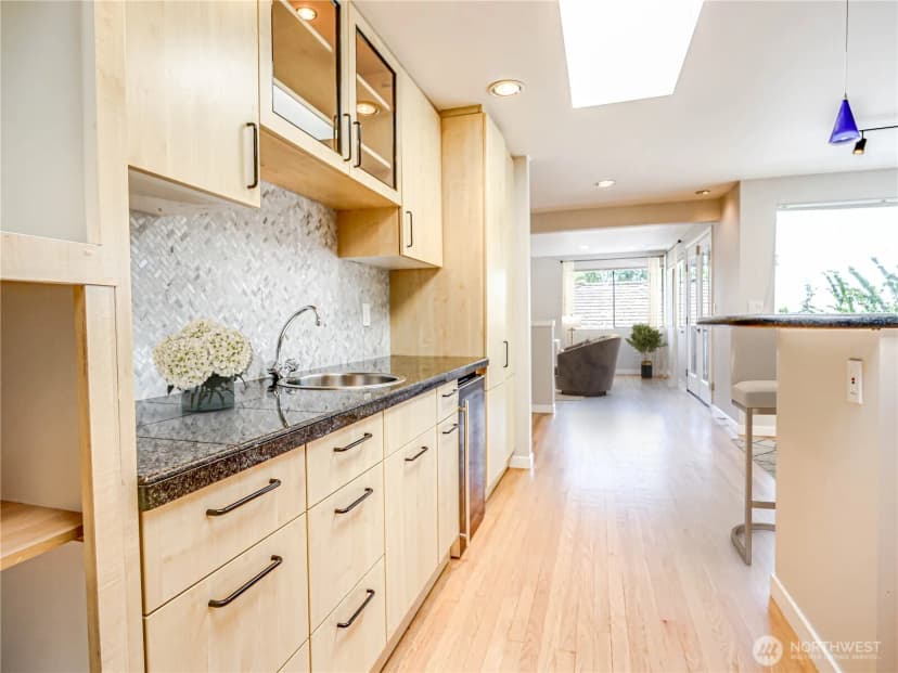Property photo for 4441 53rd Avenue Sw, Seattle photo 9