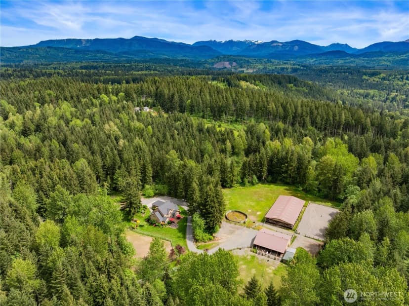 Property photo for 8524 353rd Avenue Ne, Carnation photo 3