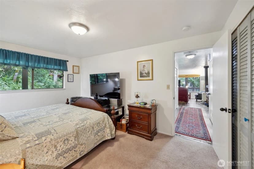 Property photo for 658 E Pitcairn Place, Shelton photo 25